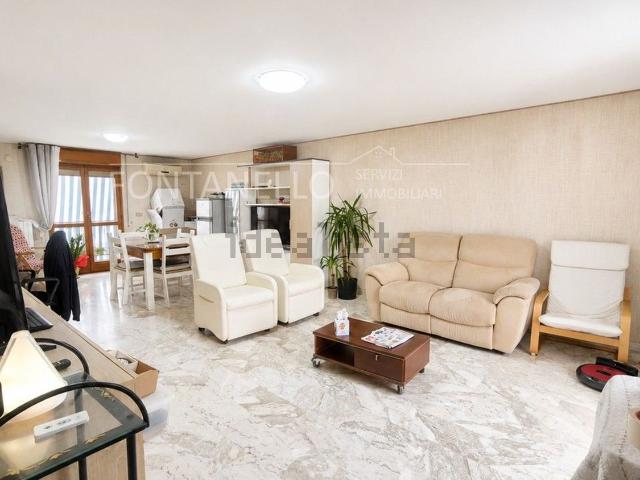 Appartamento in vendita di 118 m² in Via Domiziano
