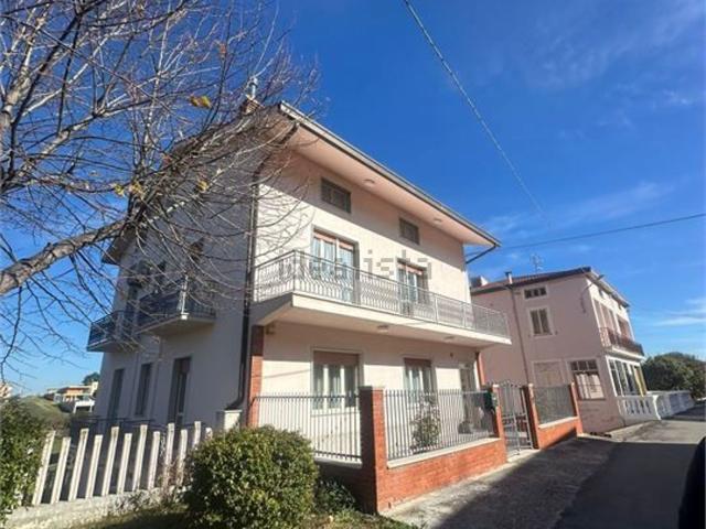 Appartamento in vendita di 118 m² in Via Don Giovanni Minzoni, 5