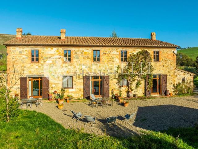 Appartamento in vendita di 118 m² in Via del Colle, 35