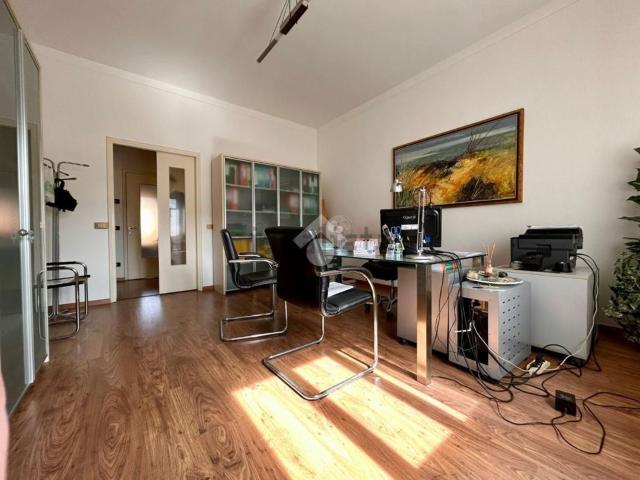 Appartamento in vendita di 118 m² in Via della Pace, 9