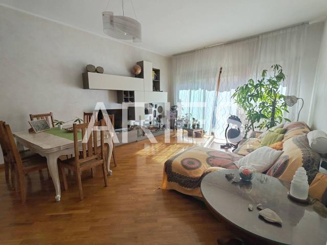 Appartamento in vendita di 118 m² in Via delle Gondole, 169