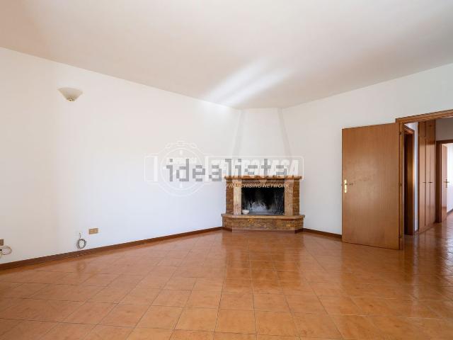 Appartamento in vendita di 118 m² in Via delle Vigne, 12