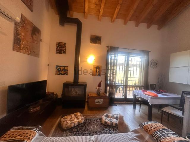 Appartamento in vendita di 118 m² in Via Lavino