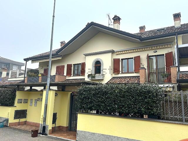 Appartamento in vendita di 118 m² in Via Lazio