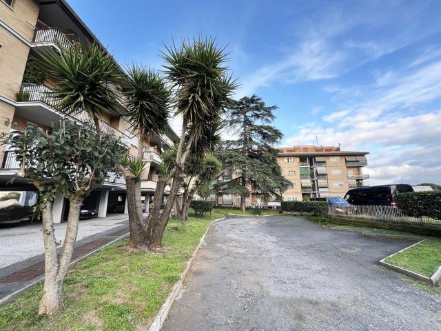 Appartamento in vendita di 118 m² in Via Luca Ghini