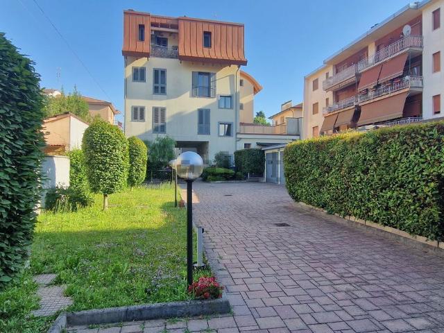 Appartamento in vendita di 118 m² in Via Monza, 79