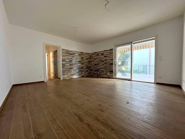 Appartamento in vendita di 118 m² in Via Martiri VI Ott 18