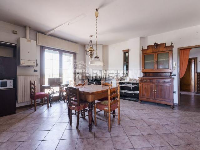 Appartamento in vendita di 118 m² in Via Savena Vecchia, 65