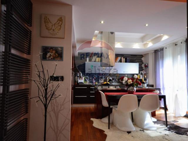 Appartamento in vendita di 118 m² in Via Sabazia, 34