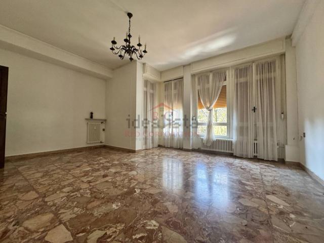 Appartamento in vendita di 118 m² in Via Sante Vincenzi