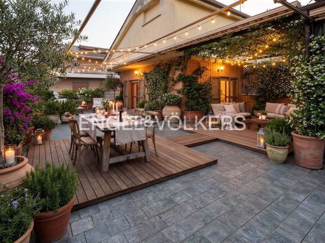 Appartamento in vendita di 118 m² in Via Stresa
