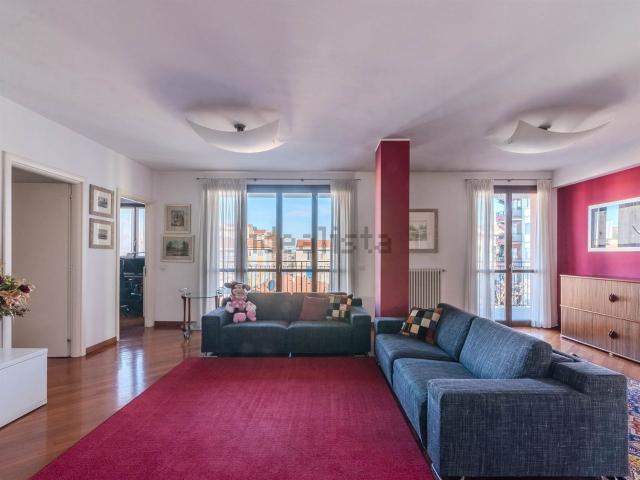 Appartamento in vendita di 118 m² in Via Privata Giovanni Battista Prandina, 27