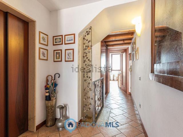 Appartamento in vendita di 118 m² in Via Roma