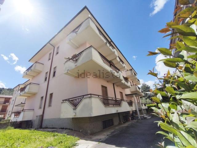 Appartamento in vendita di 118 m² in Via Ruggero Grieco