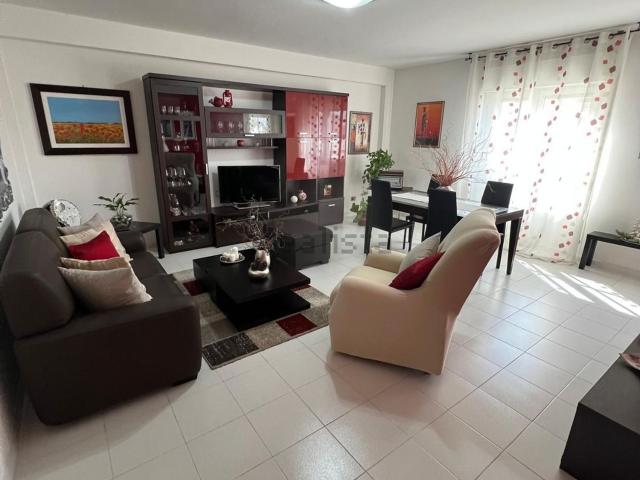 Appartamento in vendita di 118 m² in Via Tommaso Albinoni