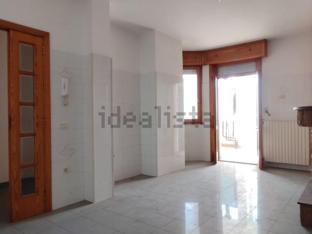 Appartamento in vendita di 118 m² in Via Tarquinio Fuortes, 82