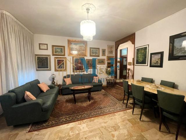 Appartamento in vendita di 118 m² in Via Teodosio, 94