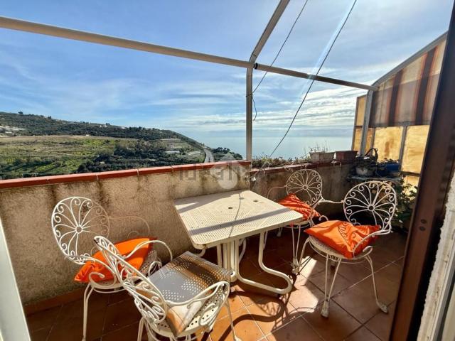 Appartamento in vendita di 118 m² in Via Terre Bianche, 114