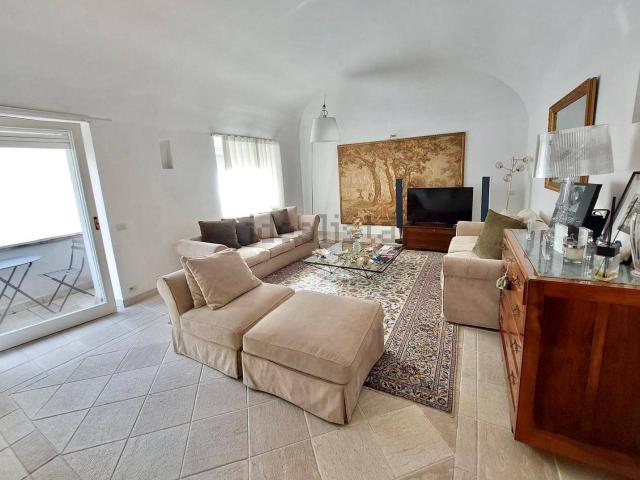 Appartamento in vendita di 118 m² in Via Umberto Boccioni