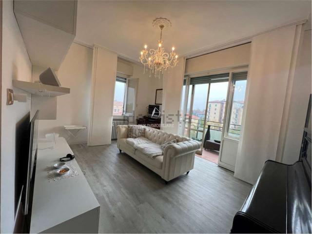 Appartamento in vendita di 118 m² in Viale Lodovico Antonio Muratori