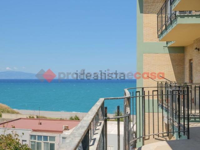 Appartamento in vendita di 118 m² in Vico 1° Tukory, 21