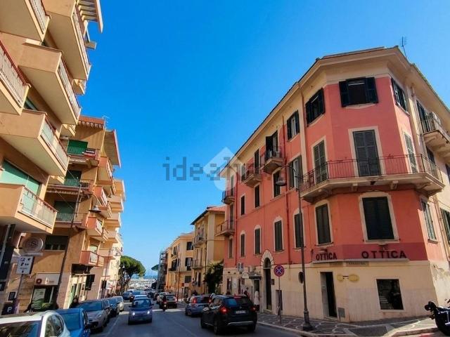 Appartamento in vendita di 118 m² in Corso Cavour, 25