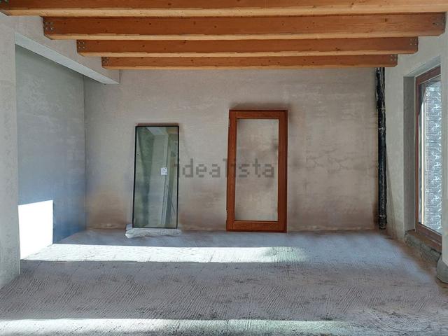 Appartamento in vendita di 118 m² in Frazione Thovex