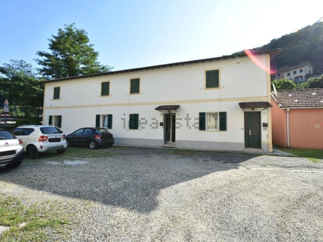 Appartamento in vendita di 119 m² in Via Carpeneta, 3