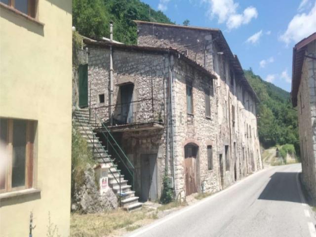 Appartamento in vendita di 119 m² in Via Castello, 10