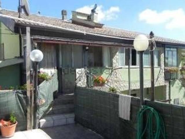 Appartamento in vendita di 119 m² in Via Cerreta