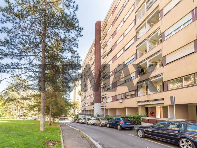 Appartamento in vendita di 119 m² in Via Clemente Rebora, 21