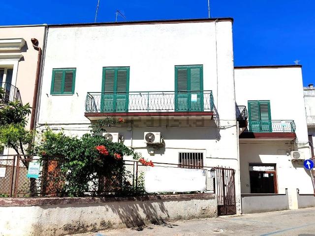 Appartamento in vendita di 119 m² in Via Cristoforo Colombo