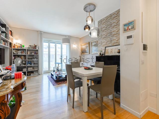 Appartamento in vendita di 119 m² in Via Angelo Rizzoli, 1