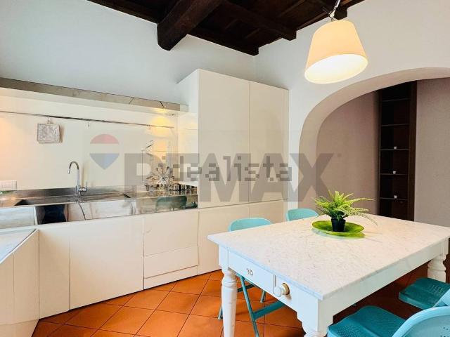 Appartamento in vendita di 119 m² in Via Abate Giovanni Mini, 1