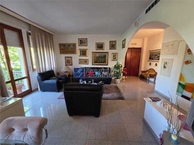 Appartamento in vendita di 119 m² in Via Gaetano Mazzoni