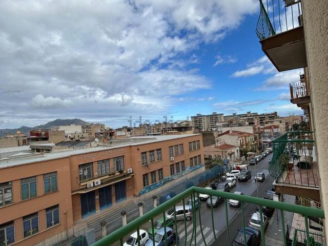 Appartamento in vendita di 119 m² in Via Giuseppe Pitrè