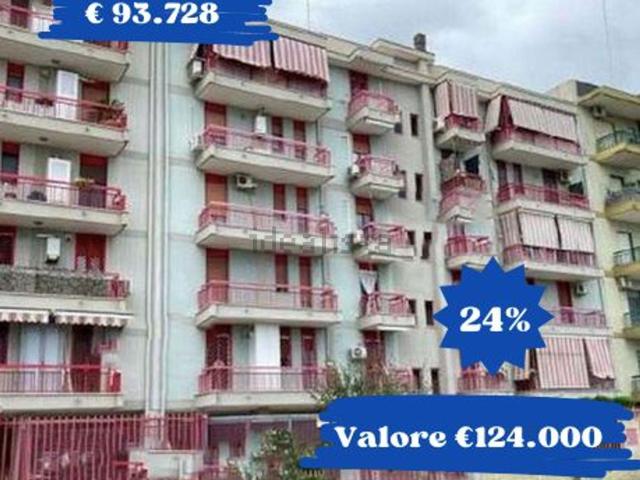 Appartamento in vendita di 119 m² in Via Giovanni Candura, 44