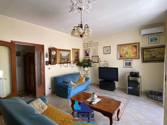 Appartamento in vendita di 119 m² in Via Giovanni Pascoli