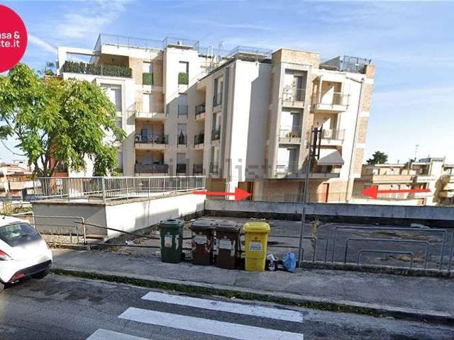 Appartamento in vendita di 119 m² in Via dei Velini, 65