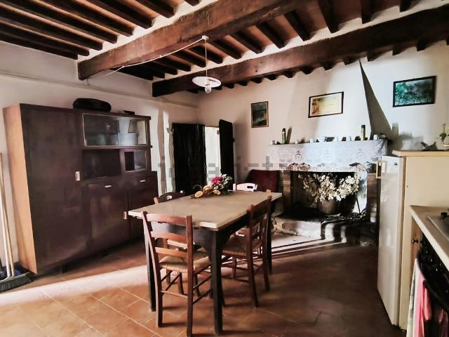Appartamento in vendita di 119 m² in Via del Poggio