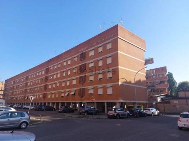 Appartamento in vendita di 119 m² in Via Efrem Reatto