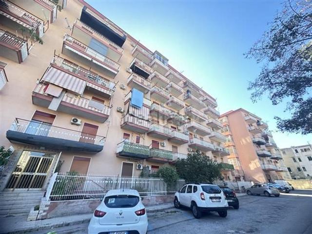 Appartamento in vendita di 119 m² in Via Francesco Panzera