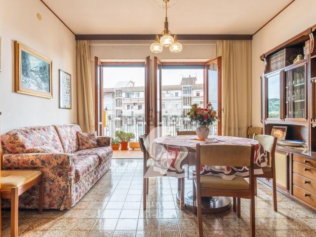 Appartamento in vendita di 119 m² in Via Lunigiana, 5