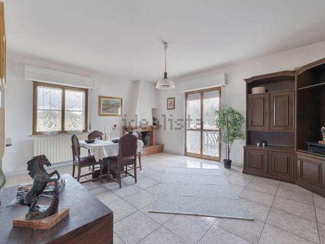 Appartamento in vendita di 119 m² in Via Nora, 110