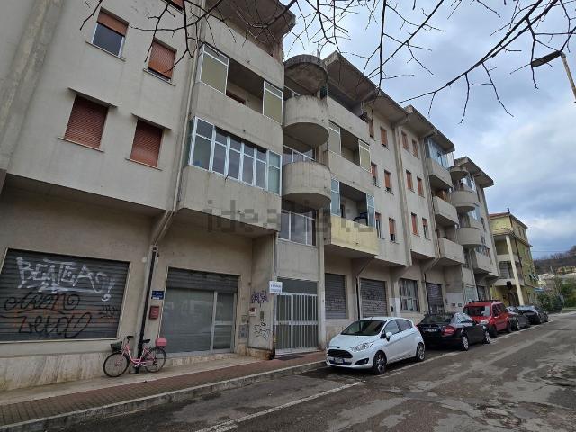 Appartamento in vendita di 119 m² in Via Narciso Galiè, 11