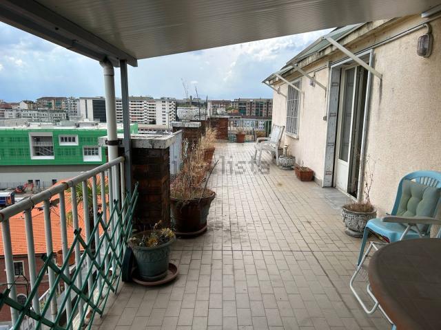 Appartamento in vendita di 119 m² in Via Nizza, 69