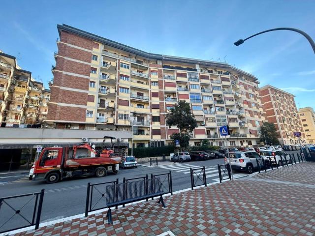 Appartamento in vendita di 119 m² in Via Salvatore di Giacomo