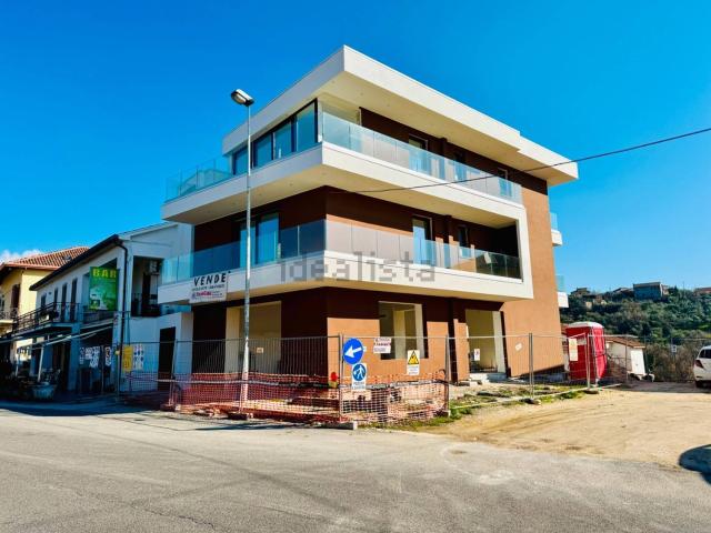 Appartamento in vendita di 119 m² in Via Sant&apos Angelo in Villa