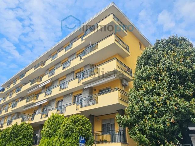 Appartamento in vendita di 119 m² in Via Recrosio, 14