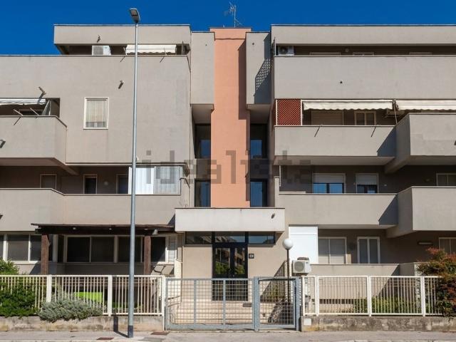 Appartamento in vendita di 119 m² in Via Torpediniera Centauro, 15
